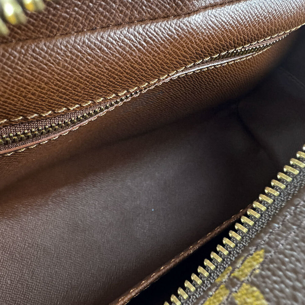 LOUIS VUITTON Authentic Brown Monogram Canvas Pouch - Picture 5 of 13